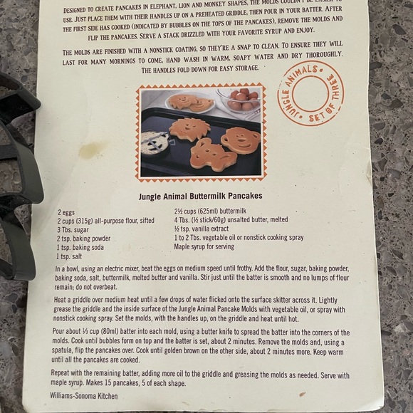 Williams Sonoma set of 3 metal jungle animal pancake molds - Picture 5 of 7